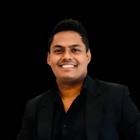 Anton Fonseka professional headshot - investor entrepreneur mentor